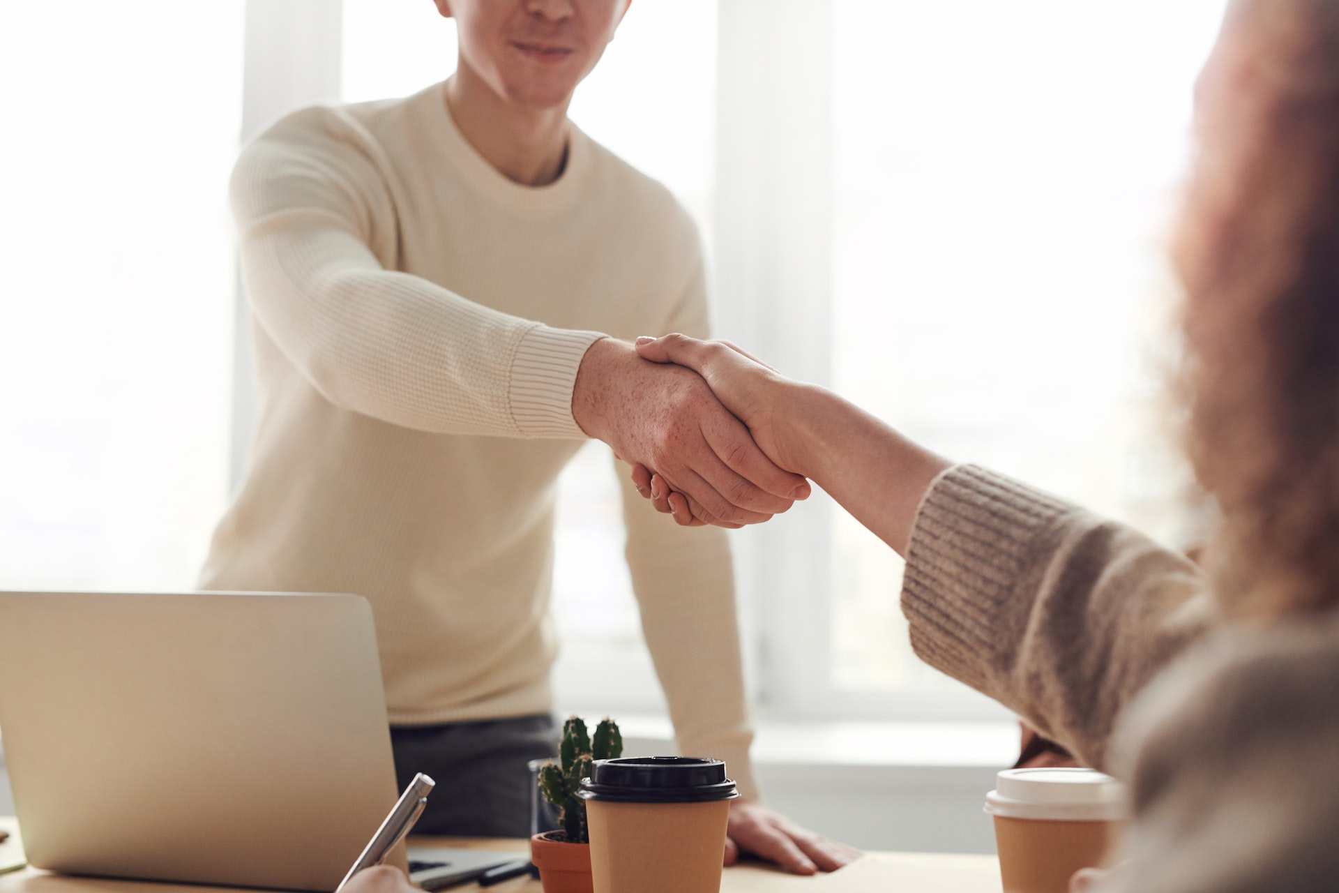 10 Examples of Strengths and Weaknesses for Job Interviews