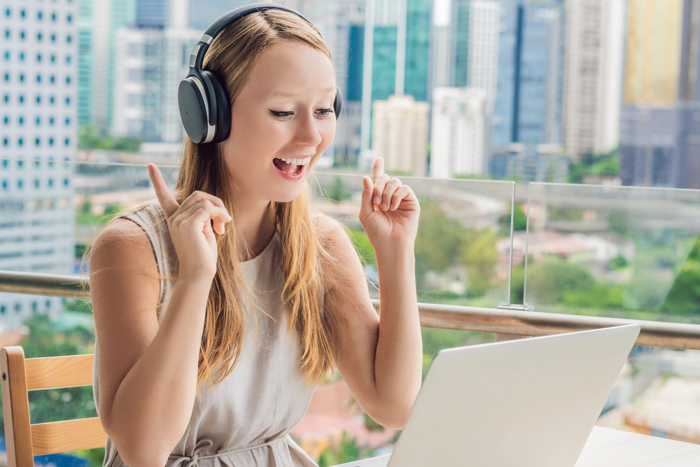 Polishing Your Communication: Alternatives for Looking Forward To