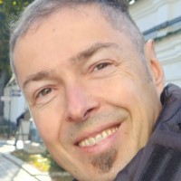 Tutor Yuras Mr - UpskillsTutor