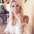 Evelyne P.
